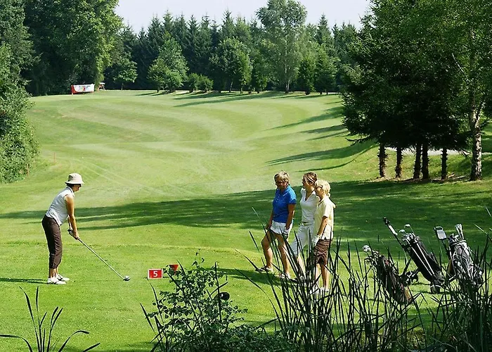 Elegant Castle Escape Near Austria Top Thermes Lejlighed