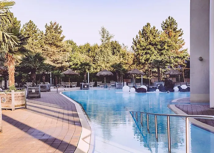 Elegant Castle Escape Near Austria Top Thermes Lejlighed *