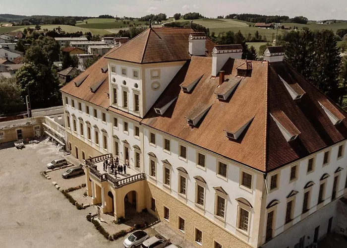 Lejlighed Elegant Castle Escape Near Austria Top Thermes