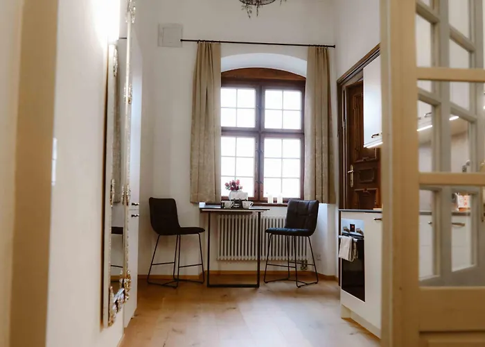 Lejlighed Elegant Castle Escape Near Austria Top Thermes Aurolzmunster