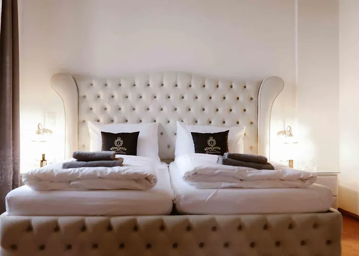 Elegant Castle Escape Near Austria Top Thermes Lejlighed