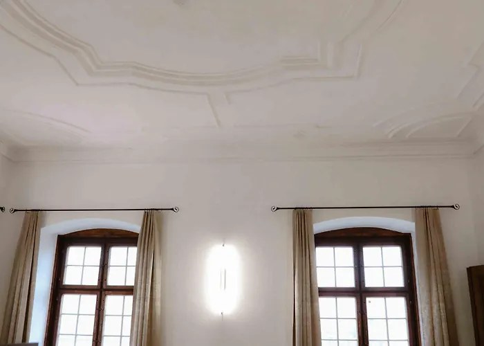 Διαμέρισμα Elegant Castle Escape Near Austria Top Thermes Aurolzmunster