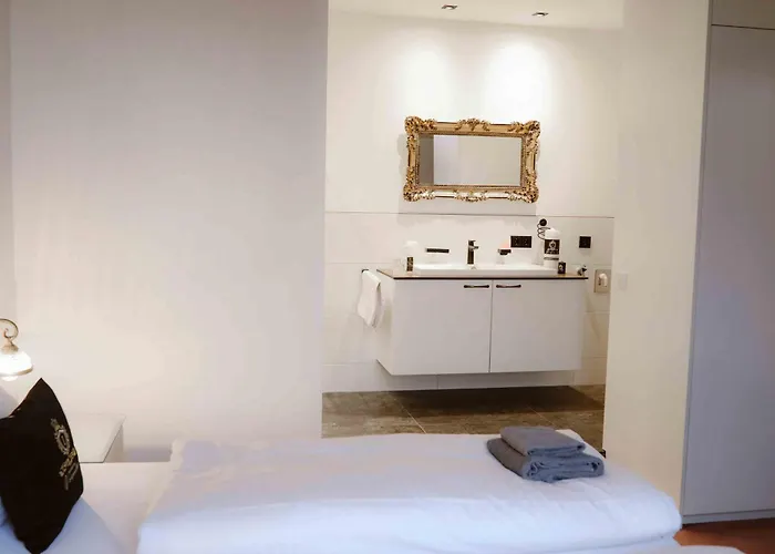 Elegant Castle Escape Near Austria Top Thermes *