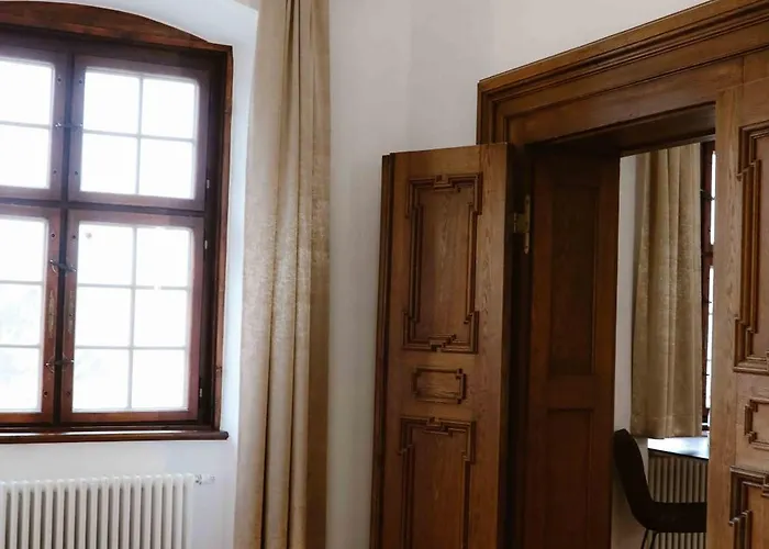 Elegant Castle Escape Near Austria Top Thermes Aurolzmunster