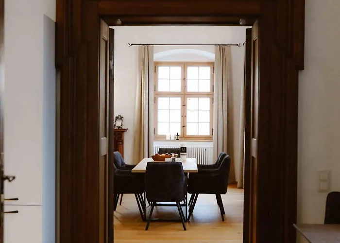 Elegant Castle Escape Near Austria Top Thermes Apartment Aurolzmunster